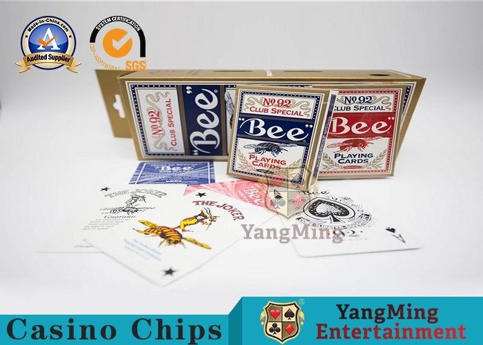 Cartes de jeu américaines originales de casino d'abeille du club 92 de tisonnier avec le papier de noyau noir UV