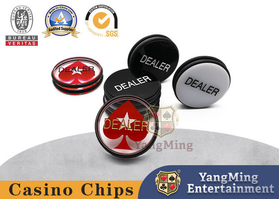 acheter Marqueur de baccarat en PVC acrylique écran en soie noir et blanc gravé Texas Poker Dealer Button fabrication en ligne