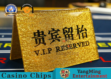 acheter Le pavillion acrylique du plat VIP de carte d'identificateur d'écran d'or réservé ajournent ambiant la marque d'affaires de bouton fabrication en ligne