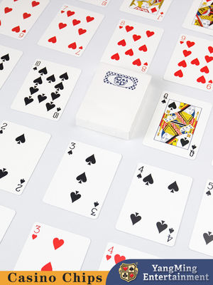 Cartes à jouer en plastique à noir noir personnalisé