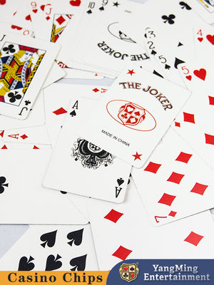 Cartes à jouer à base de noir importées sur mesure