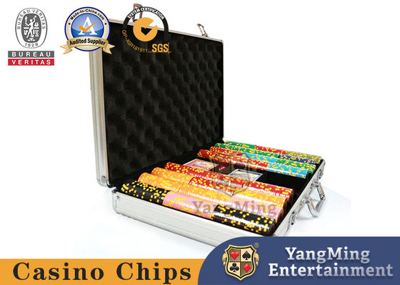 600 pièces de jetons de poker mises dans une boîte en argent d'aluminium peuvent être UV & logo design personnalisé