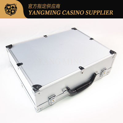 Un jeu de poker en aluminium personnalisé de haute qualité avec boîtier de verrouillage pour les jeux occasionnels de casino
